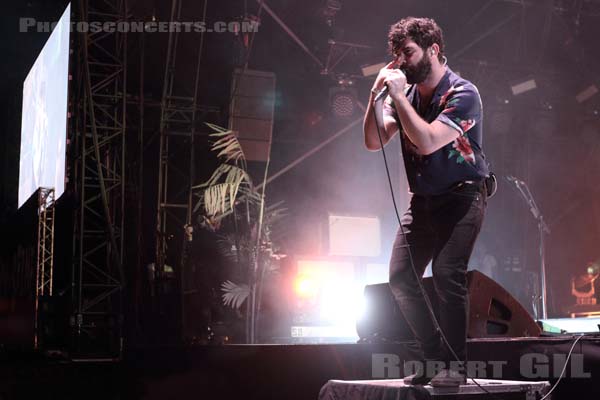 FOALS - 2019-08-25 - SAINT CLOUD - Domaine National - Scene de la Cascade - Yannis Philippakis